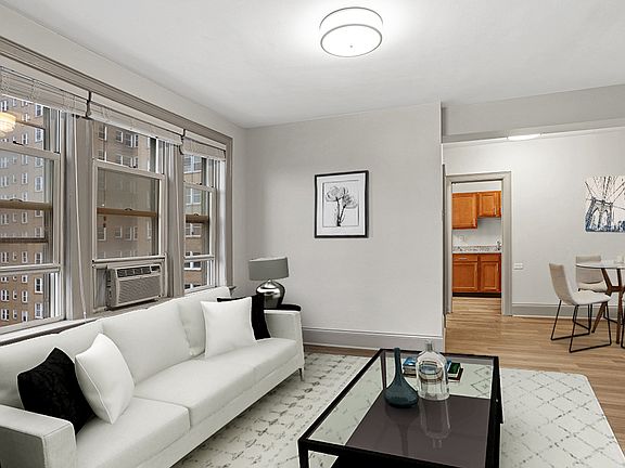 4th image of 275 Union Blvd APT 1505