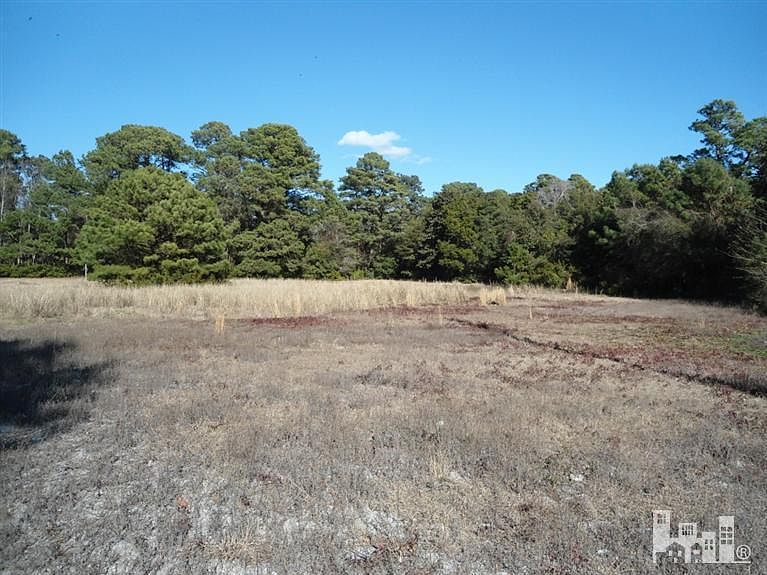 2nd image of 7847 Carolina Beach Rd