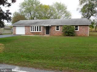 94 Channel Dr, Carlisle, PA 17013
