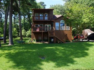 330 Holiday Ln, Coldspring, TX 77331