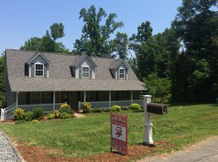 422 Mammoth Oaks Dr, Concord, NC 28025