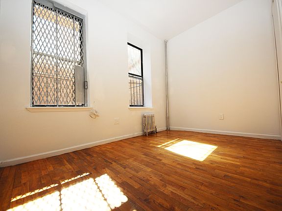 2nd image of 185 E 2nd St APT D