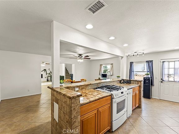 4th image of 11724 Hollyview Dr