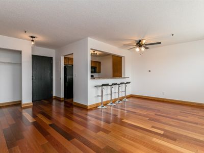 400 1st St SE APT 300, Cedar Rapids, IA, 52401
