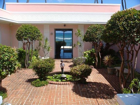 Entry Courtyard