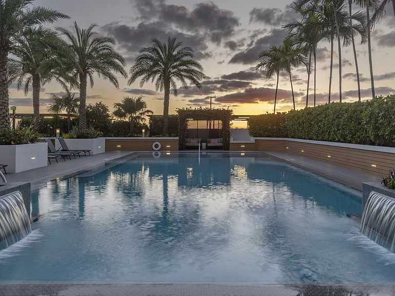 Maizon Brickell — Photo 8