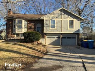 913 Shiloh Ct, Liberty, MO 64068