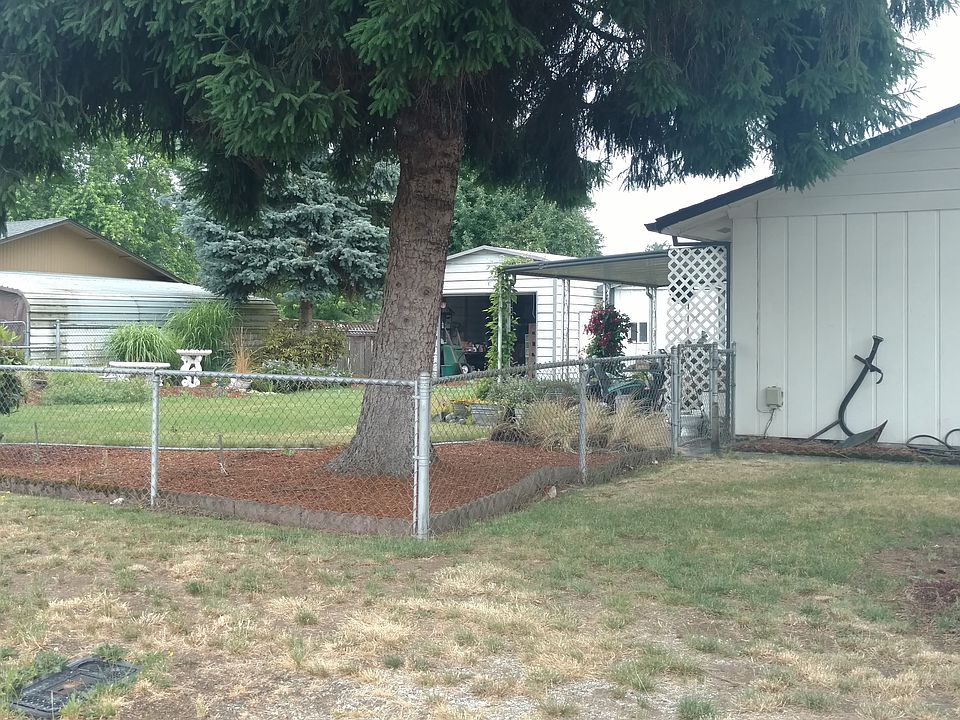 1st image of 9906 NE 94th Ave