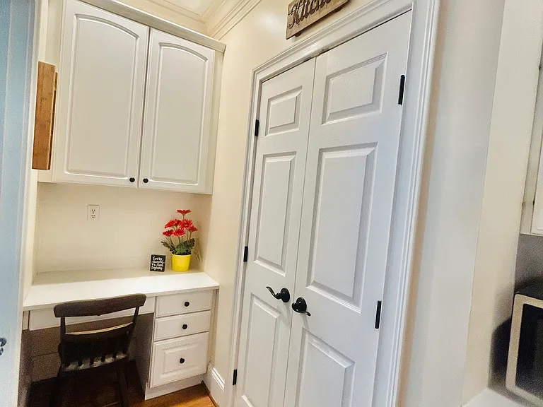 Built-in office area!