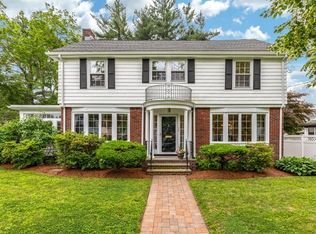 26 Llewellyn Rd, Newton, MA 02465