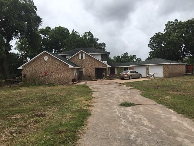 1st image of 2817 County Road 471