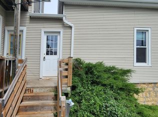1319 Forest Ln, Dubuque, IA 52001