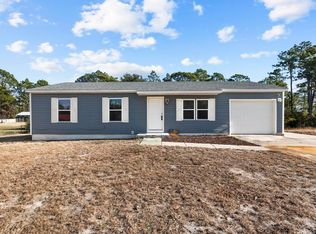 17 Crown Point Rd, Hubert, NC 28539