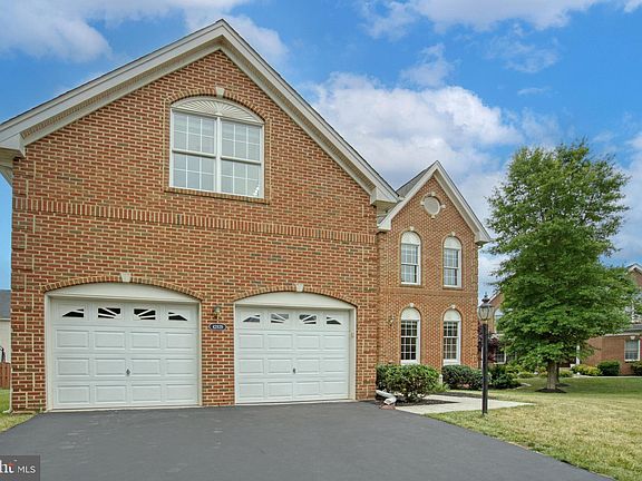 2nd image of 42839 Lindsey Heights Pl