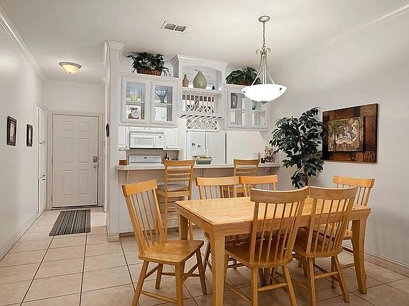 5th image of 120 E Campeche St #4
