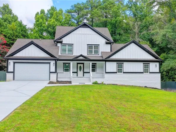 3326 Hidden Forest Dr, Snellville, GA 30078