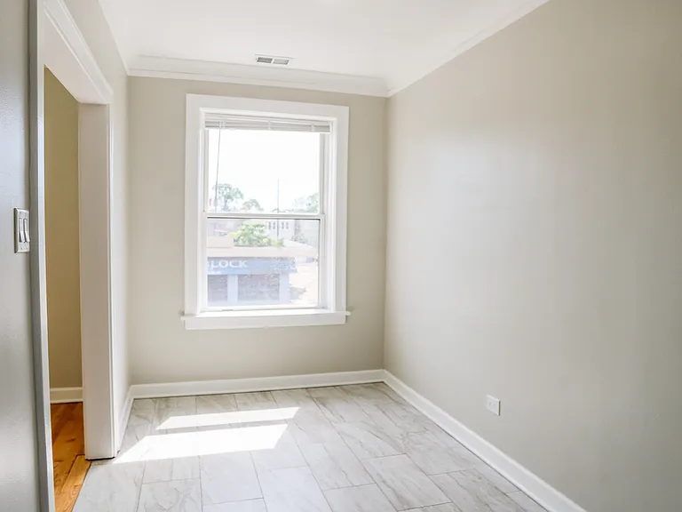 3022 N Cicero Ave #1S — Photo 9