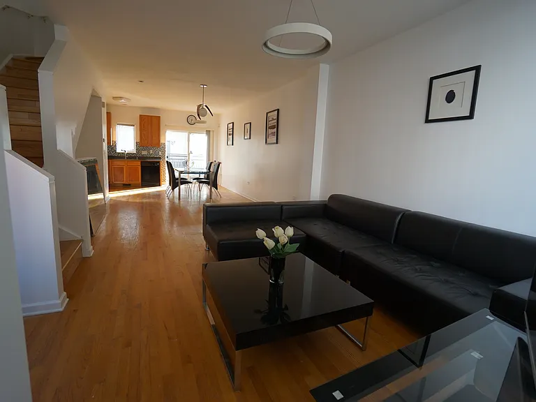 3238 N Kilbourn Ave #13 — Photo 8