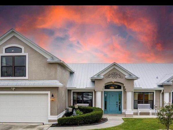 5871 NW Corso Ct