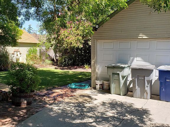 5th image of 1027 E Vassar Ave