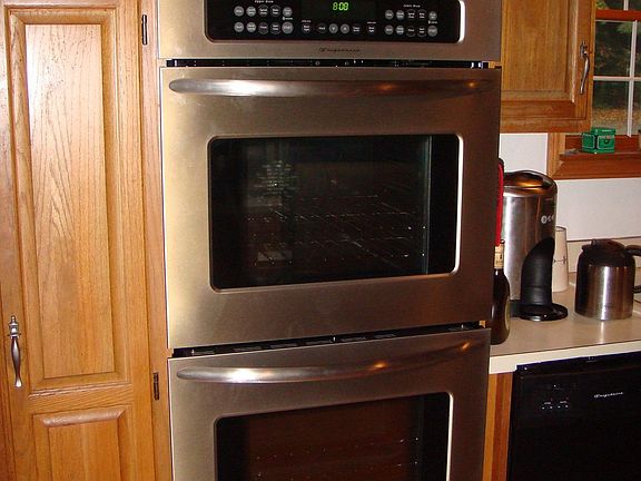 New KitchenAid double convection oven