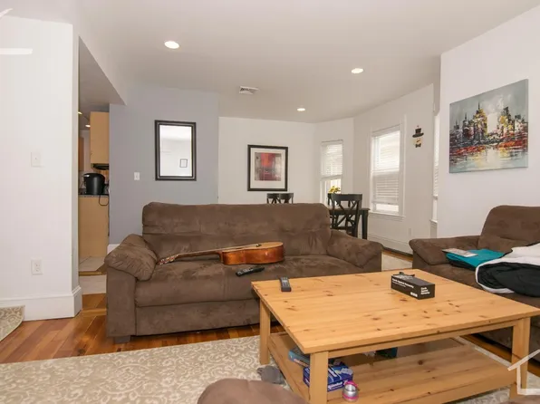 26 Brackett St #29, Brighton, MA 02135