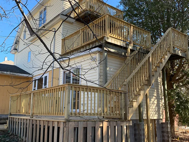 808 W Franklin St — Photo 10