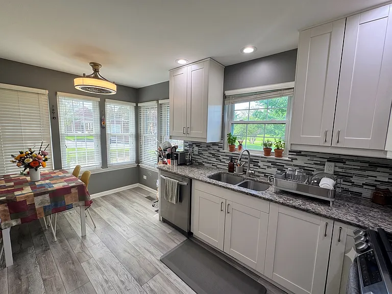 115 E Fabish Dr — Photo 10