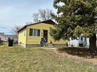 1419 4th Ave W, Williston, ND 58801