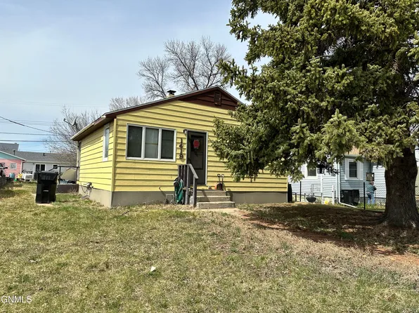 1419 4th Ave W, Williston, ND 58801