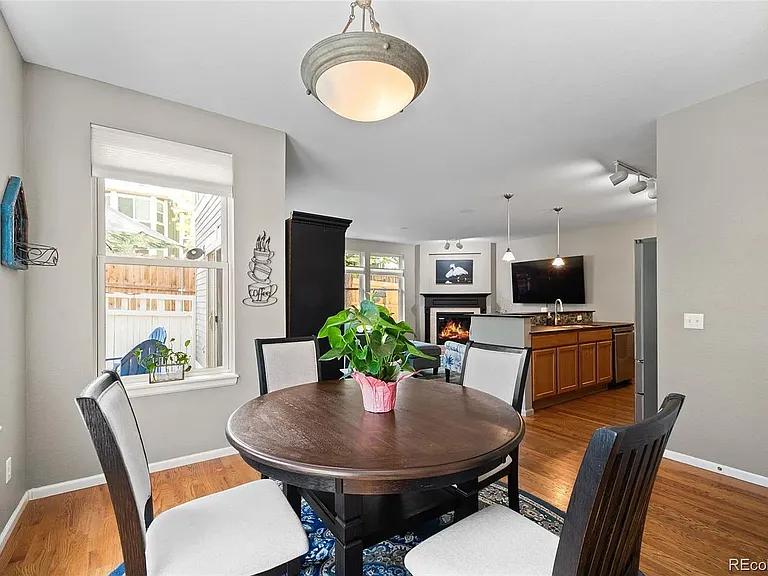 1641 Ames Ct — Photo 3