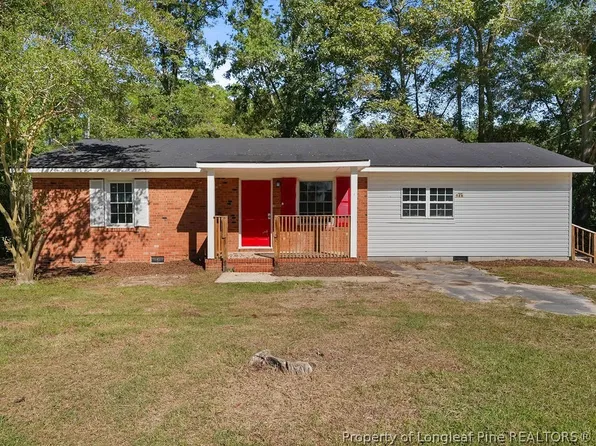 878 Carolina Church Rd, Saint Pauls, NC 28384