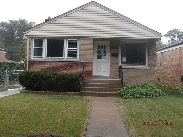 3240 Dora St photo 1