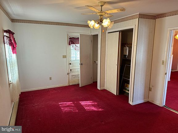 3rd image of 3598 Lake Shore Dr