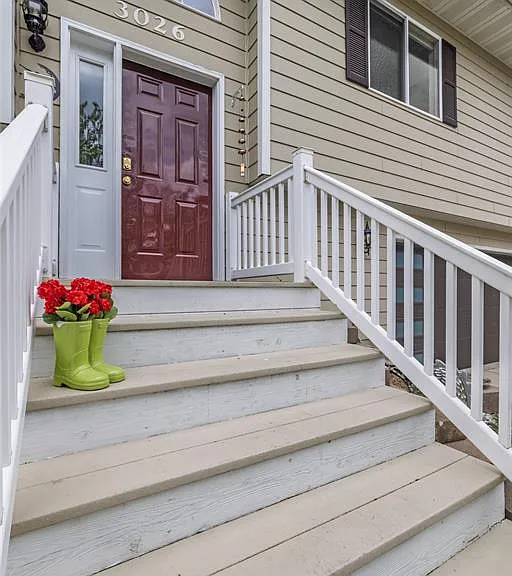 3026 McHugh Ln — Photo 1