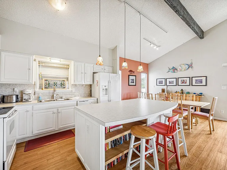4107 Long Tom Ct — Photo 10