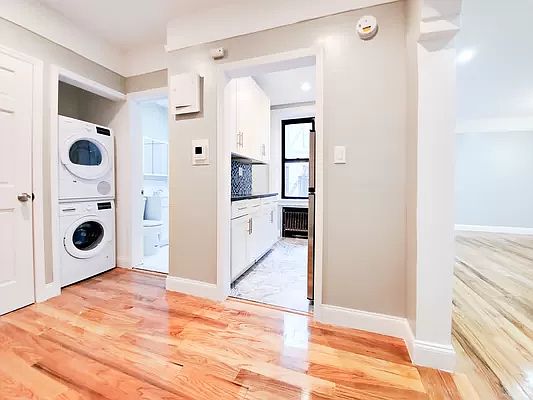 4th image of 309 E 19th St #4D