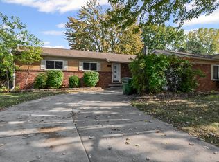 51220 Fairlane Dr, Shelby Township, MI 48316
