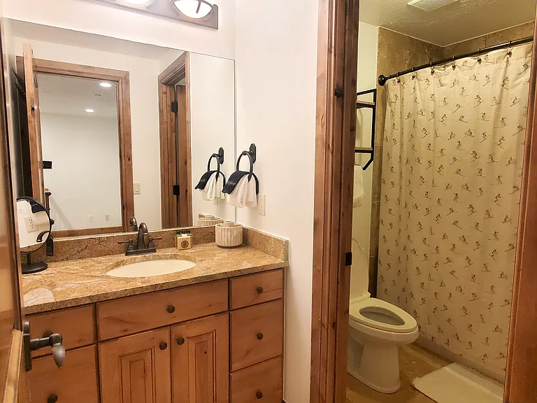 1238 Hailstone Dr — Photo 23