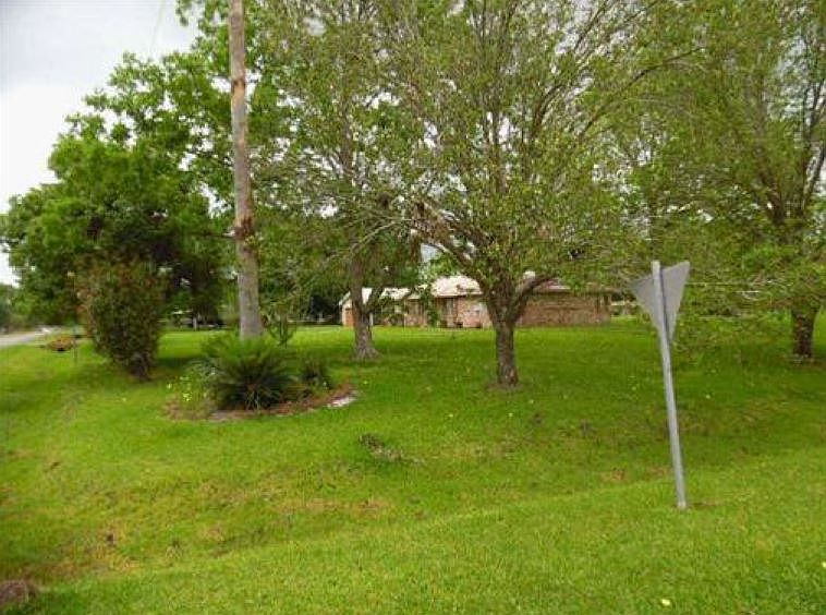 2nd image of 175 Hillary Rd