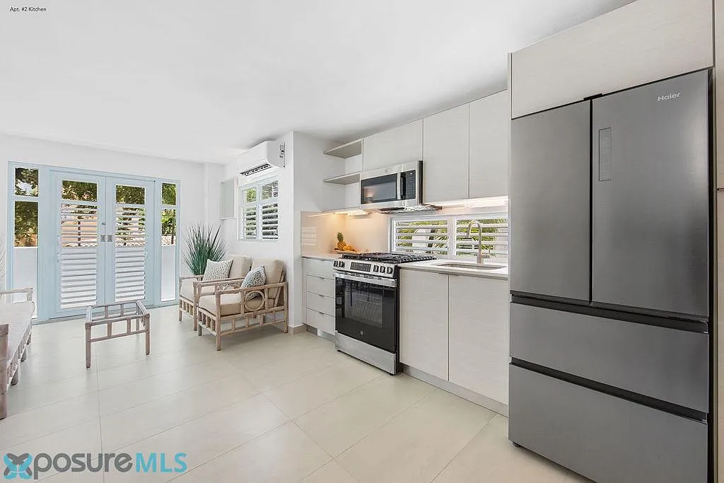 2 bed, 2.0 bath, 819 sqft, $2,500 — Photo 1