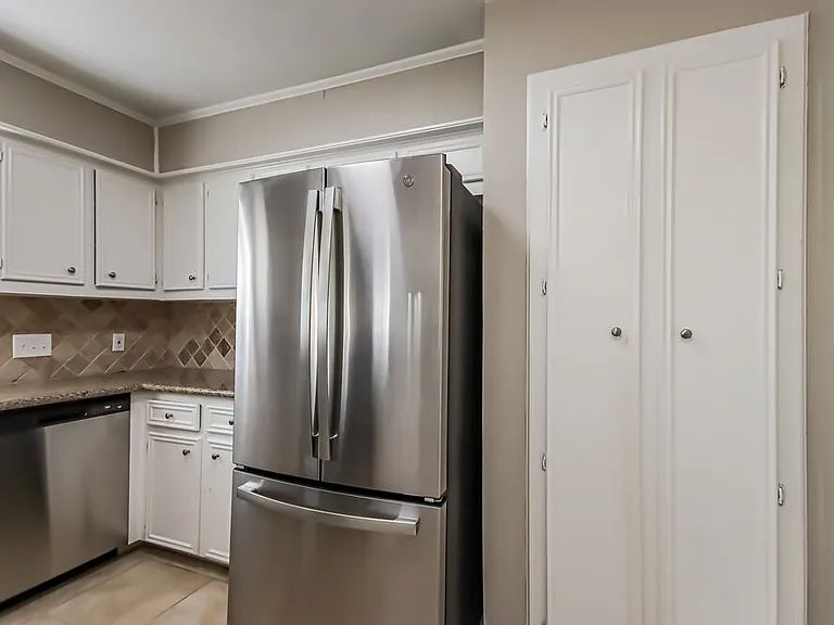 10015 Waving Fields Dr — Photo 7