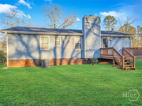 3rd image of 343 Carver Road