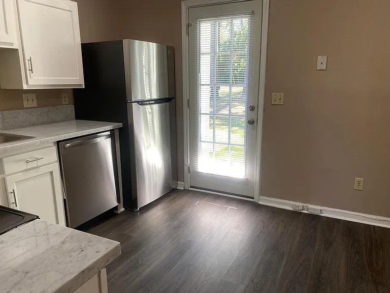 6401 Clifton St #C — Photo 15