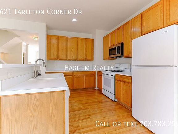 2nd image of 2621 Tarleton Corner Dr