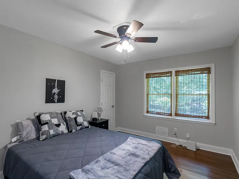 819 Jefferson Ave SW — Photo 17