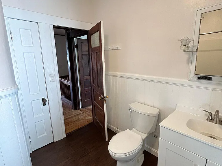 130 Vernon St #1 — Photo 10
