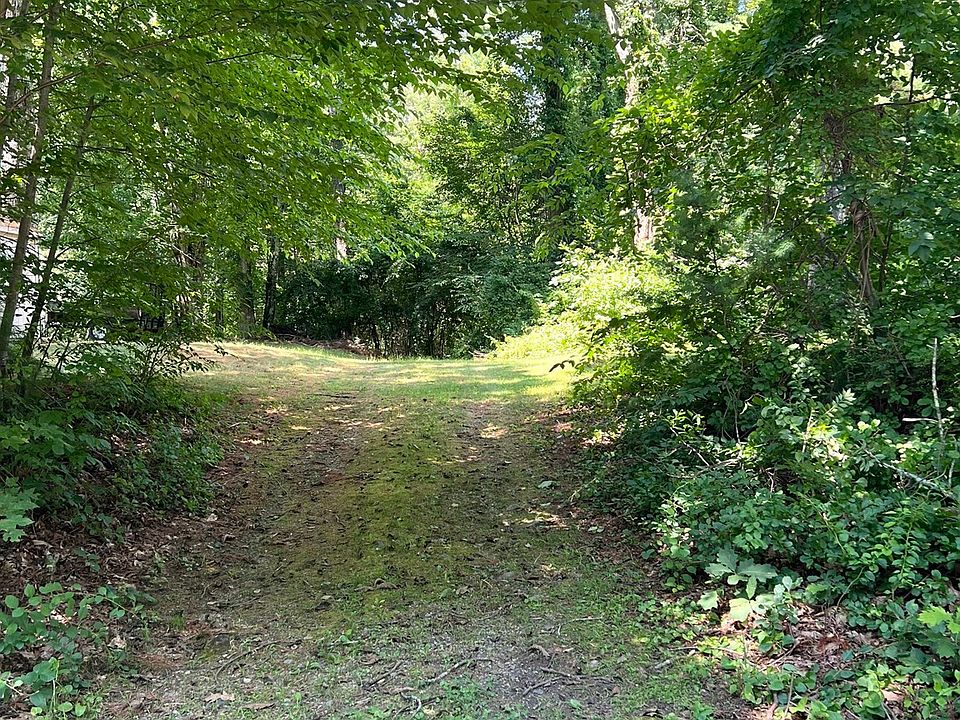 2nd image of 49 Babcock Tavern Rd