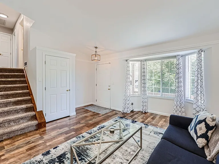 12585 Meadow Bridge Way — Photo 2