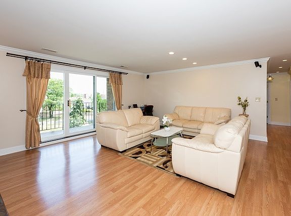 3rd image of 1777 W Crystal Ln Unit 308
